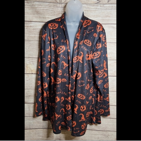 Sweaters - Spooky Halloween skull witch hats pumpkins spiderweb BOO cardigan open sweater